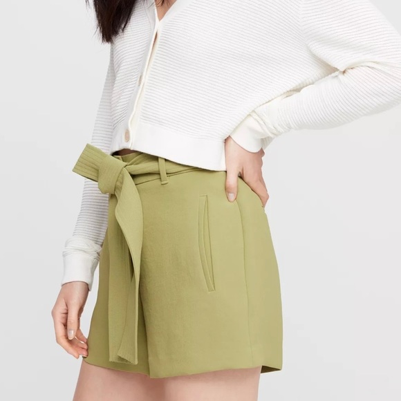 Stylish Women's Green and Gray Shorts - Picture 15 of 16